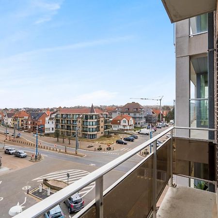 Luxurious And Unique Design App Centre Koksijde Apartment Exterior photo