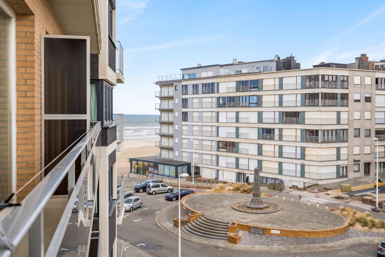 Luxurious And Unique Design App Centre Koksijde Apartment Exterior photo