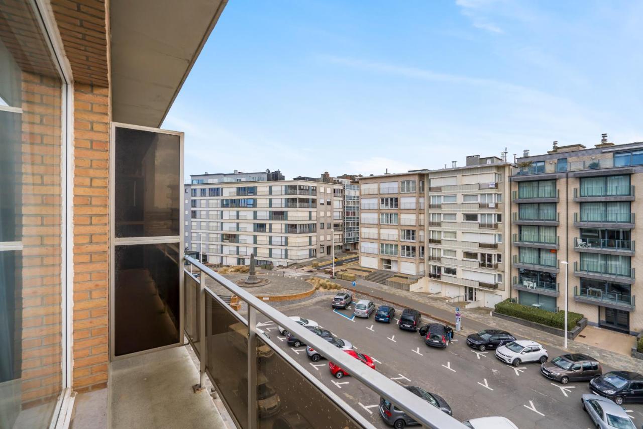 Luxurious And Unique Design App Centre Koksijde Apartment Exterior photo